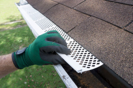 Keeping gutters clean